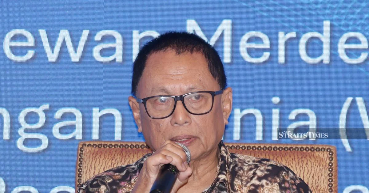 Puad's 'Kamikaze' Move Designed to Jolt Umno Leadership, Says Former Supreme Council Member