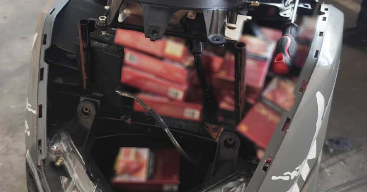 Woman nabbed at Tuas Checkpoint attempting to smuggle 400 packets of duty-unpaid cigarettes