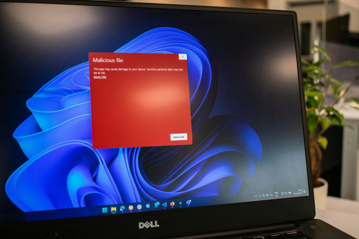 MyCert Alerts Public to WhatsApp Malware Campaign Targeting Windows Users with Trojan Attacks