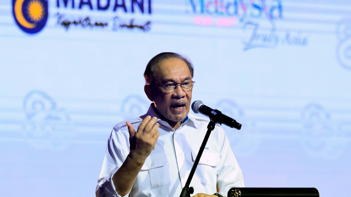 Anwar Ibrahim warns nation against complacency, calls for accelerated reform agenda