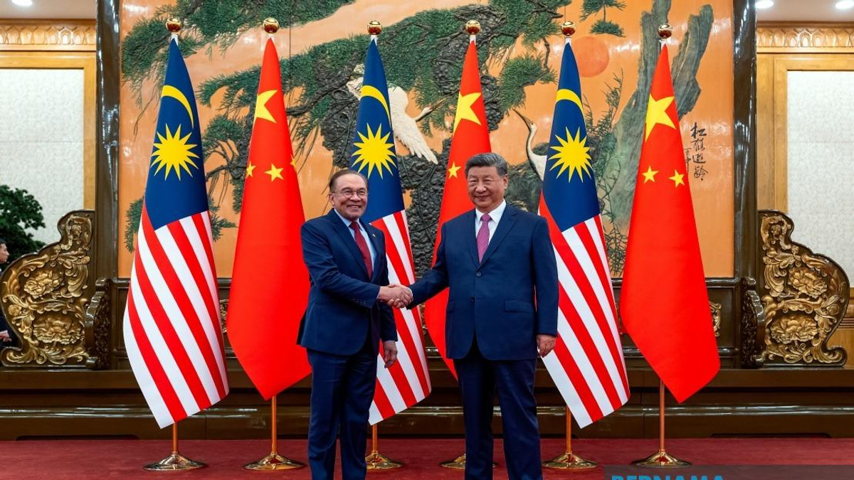 Anwar Extends Congratulations to Xi Jinping on Chinese Communist Party's 105th Anniversary