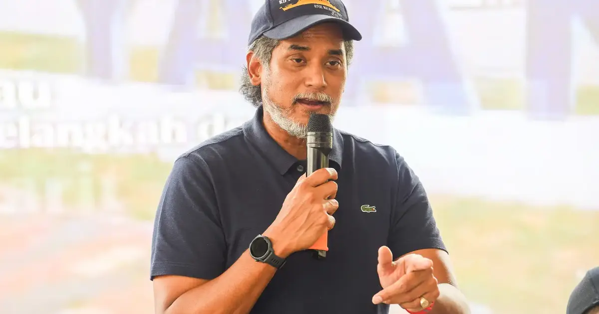 Khairy Attacks Pakatan Harapan's Election Manifesto as Rehashed Barisan Nasional Policies