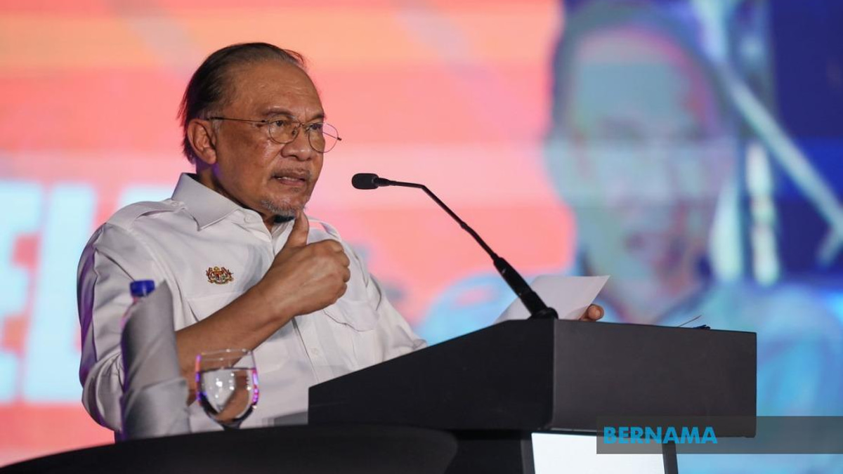 Anwar Calls on FELDA to Strengthen Governance Standards and Learn From Past Failures