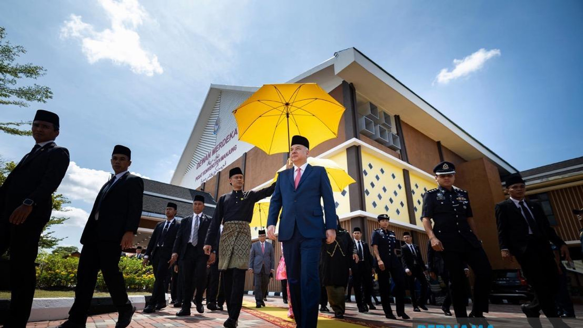 Sultan Nazrin Inaugurates Manjung Municipal Council's RM12.7 Million Merdeka Hall