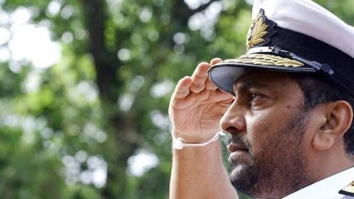 Sri Lanka Arrests Former Navy Chief Over Nepotistic Recruitment of Ex-President's Son