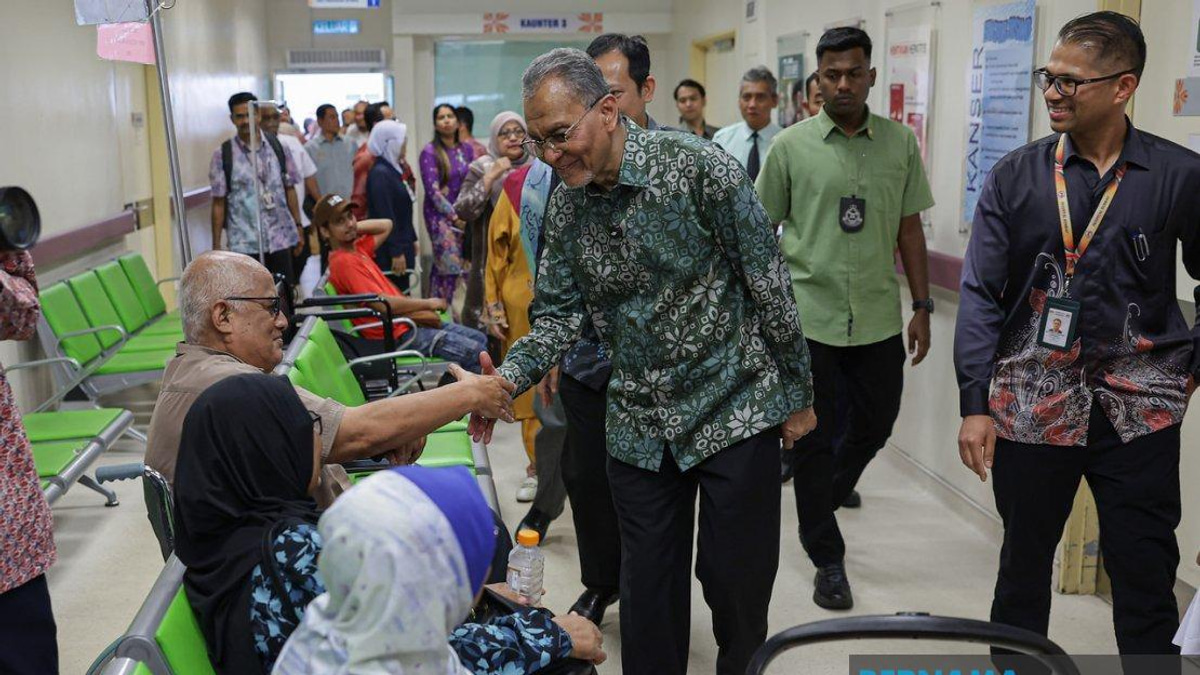 Malaysia's Health Ministry Targets Completion of Workplace Mental Health Policy by October