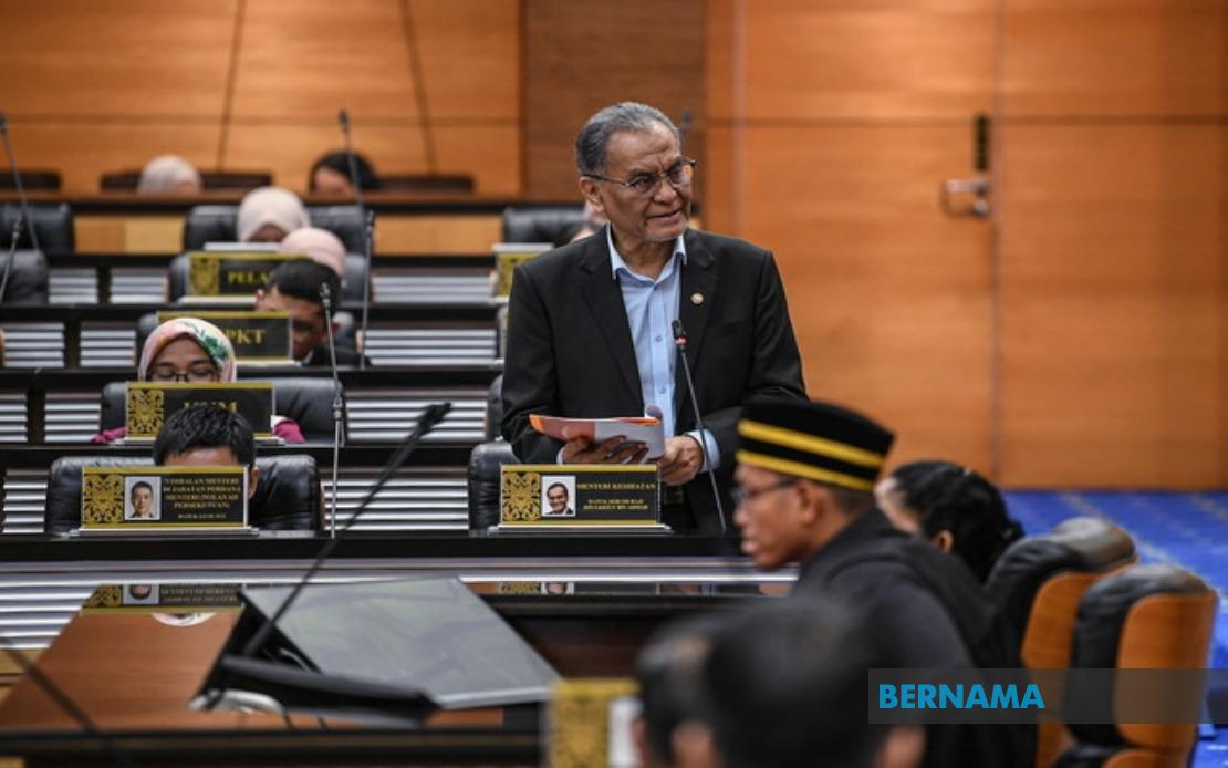 Malaysia Registers 854 Overseas-Qualified Specialists in Five Months