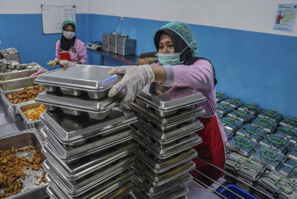 Prabowo Orders Strategic Review of Free Meals and Cooperative Programmes Amid Mounting Pressure