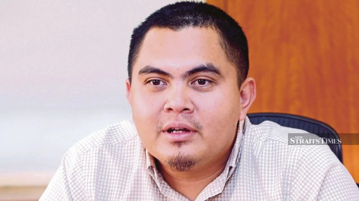 Umno Youth Chief Pushes Back Against Family Politics Allegations