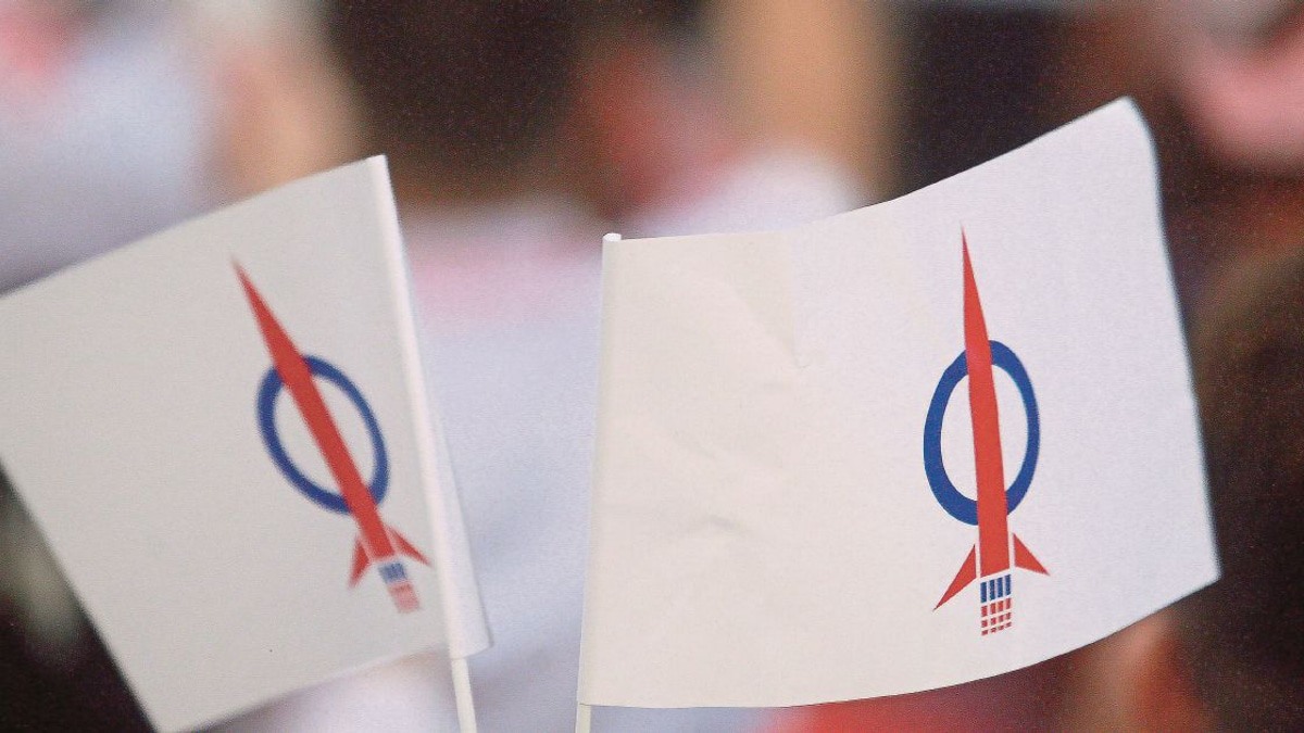 DAP's August 16 Congress Vote Signals Critical Test for Anwar's Coalition