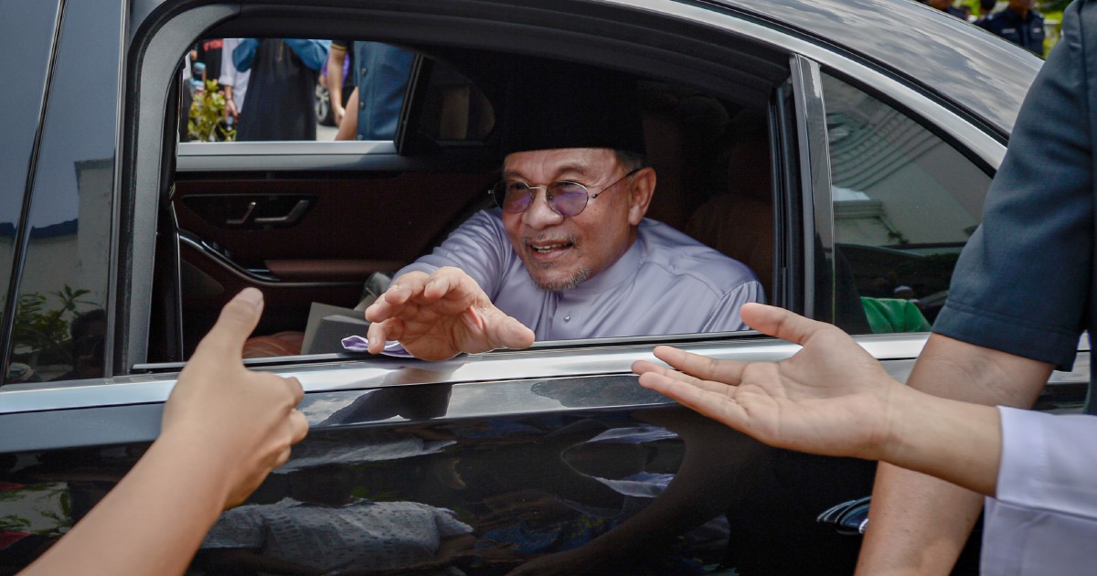 Anwar campaigns in Negri Sembilan to strengthen Pakatan Harapan's state election bid