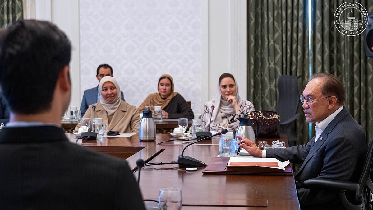 Leaders Must Balance Innovation With Unwavering Principles, Says PM Anwar