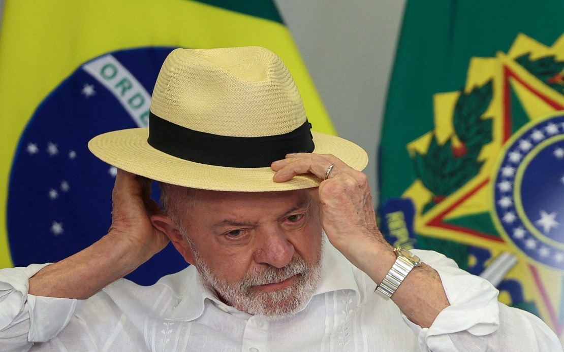 Lula Maintains Slim Edge Over Flavio Bolsonaro in Brazilian Presidential Race