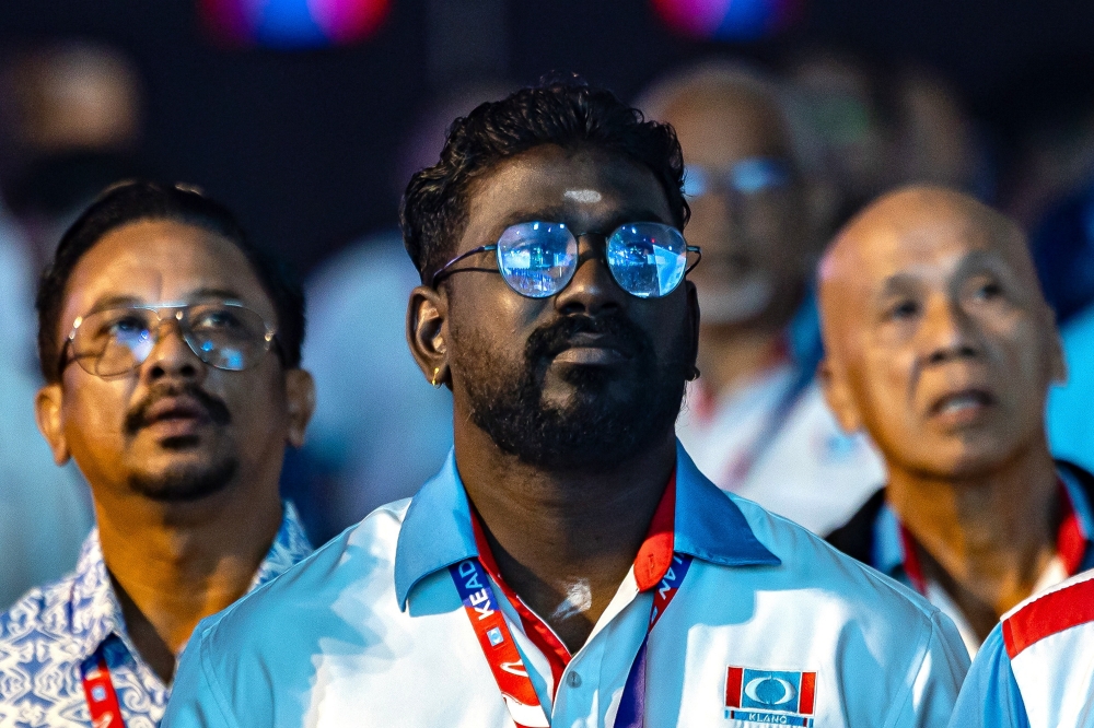Anwar extends olive branch to PKR defectors as party faces membership exodus