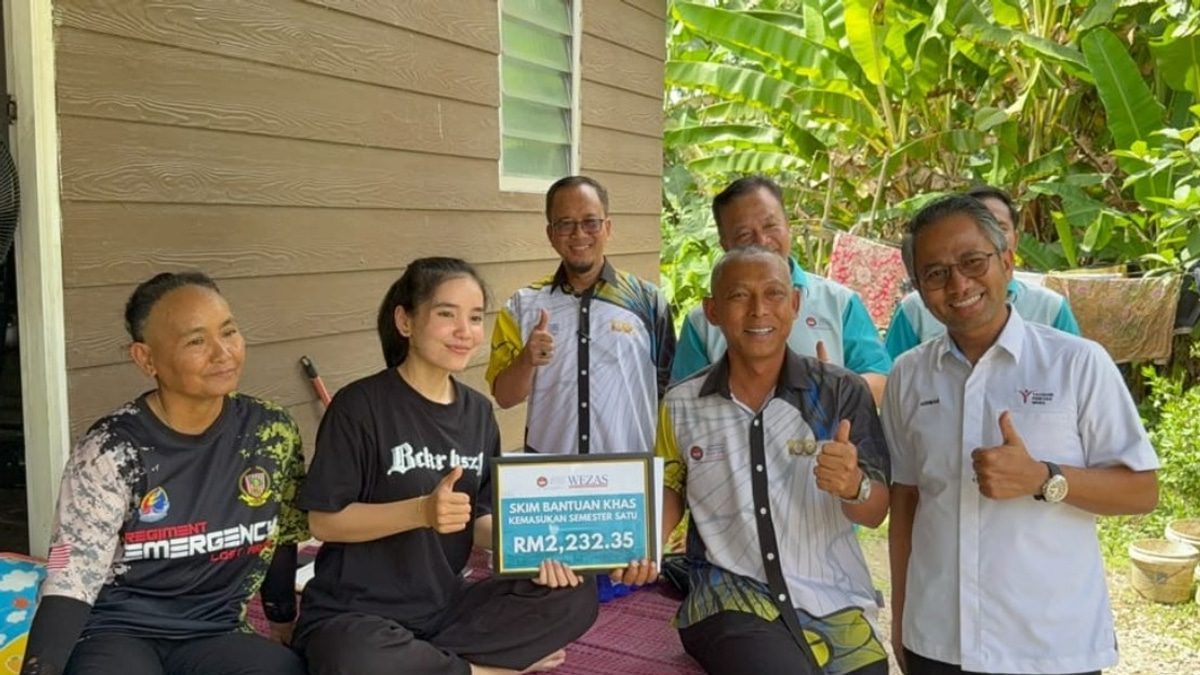 UPSI Transforms Lives: STPM Star and Two Others Receive Educational Lifeline