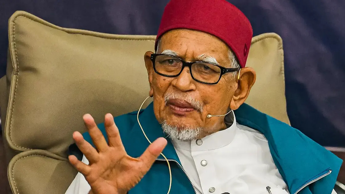 PAS Leader Explains Strategic Decision to Let Umno Lead Johor Campaign
