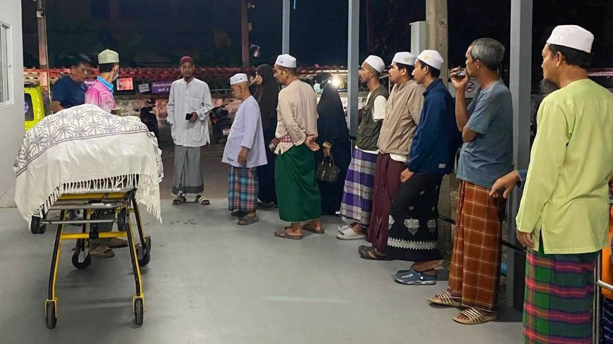 Malaysian Student Killed in Motorcycle Crash in Thailand; Friend in Critical Condition