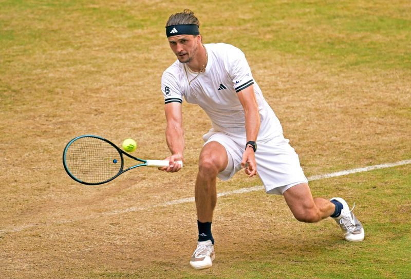 Zverev blames glucose sensor malfunction for Halle Open semi-final loss to Fritz