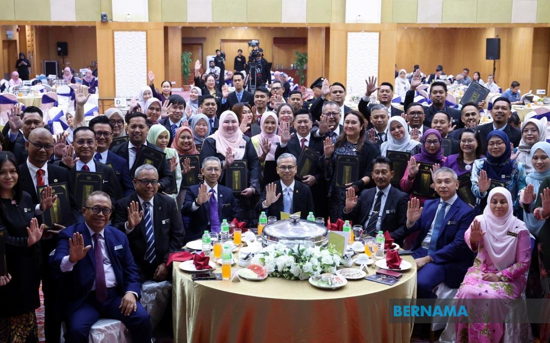 People's Economy Must Translate Into Real Gains for All, Says Fahmi