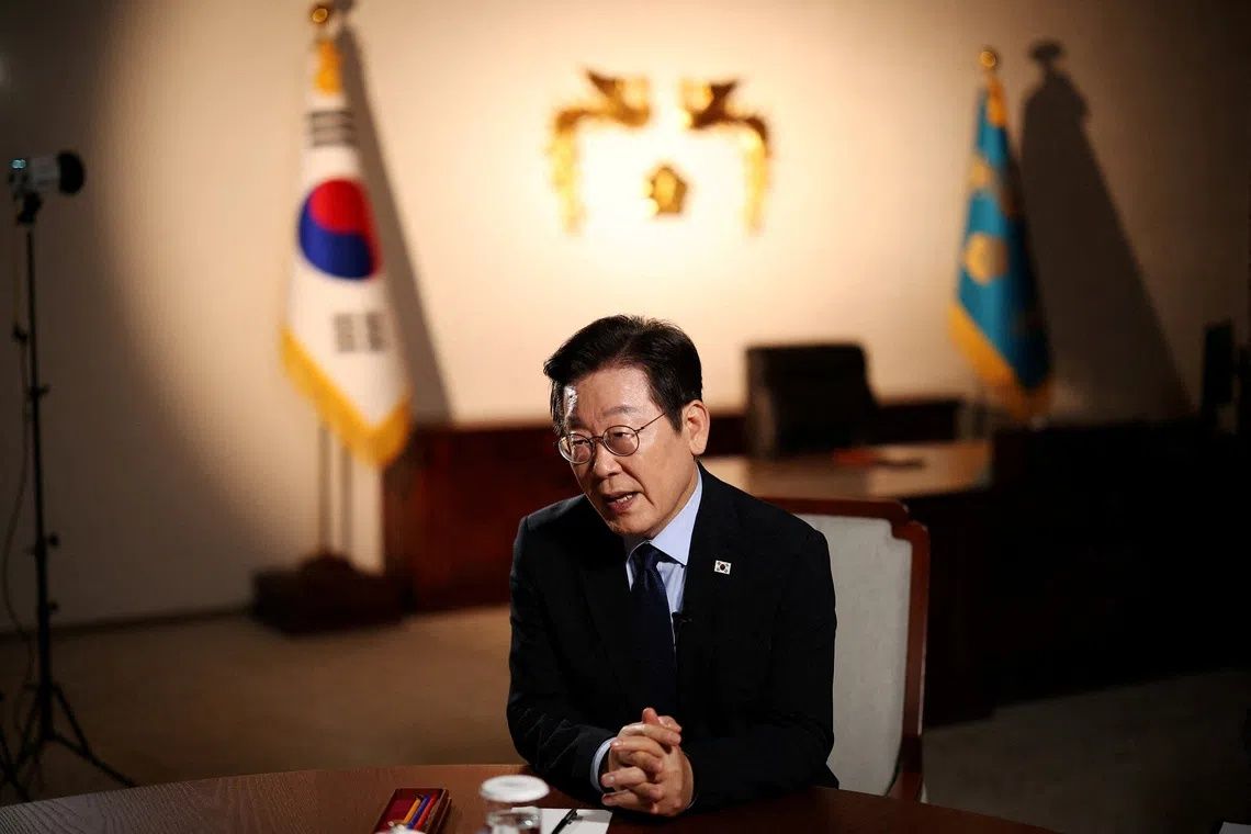 South Korea's Lee Backs Four-Year Presidential Term with Re-election Rights