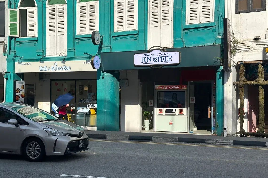 Singapore Police Arrest Woman Over Fun Coffee Cryptocurrency Investment Scheme