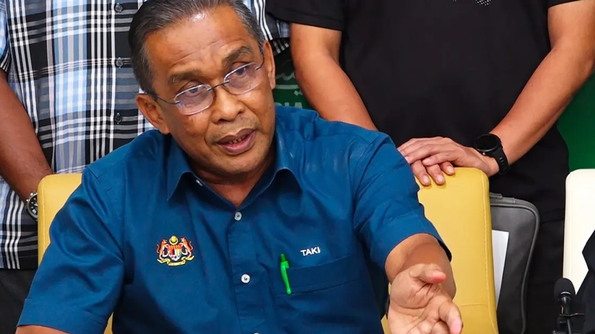 Hamzah Returns as Opposition Leader as PN Consolidates Parliamentary Strength