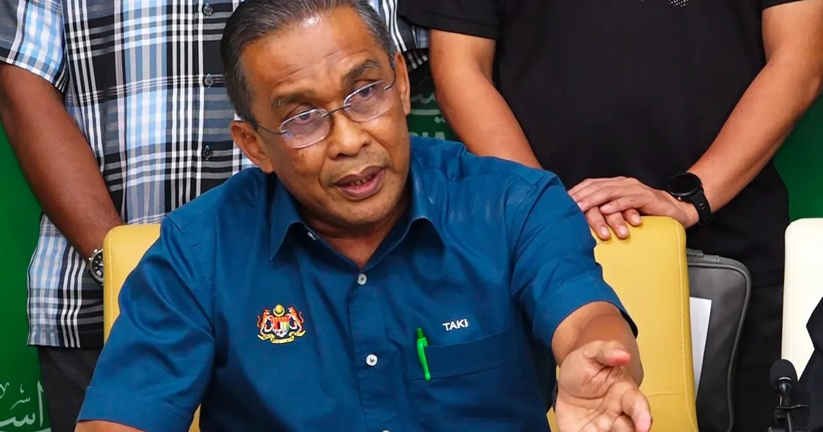 Hamzah Returns as Opposition Leader as PN Consolidates Parliamentary Strength