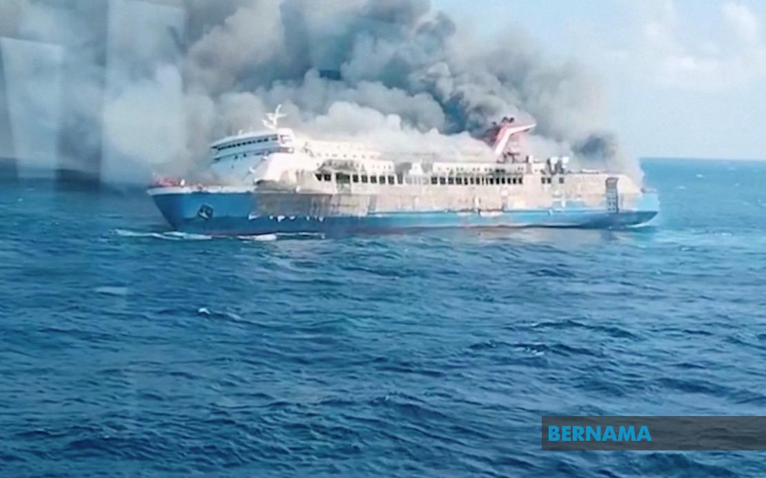 Five Dead, 41 Missing After Passenger Ferry Engulfed in Flames Off Madura