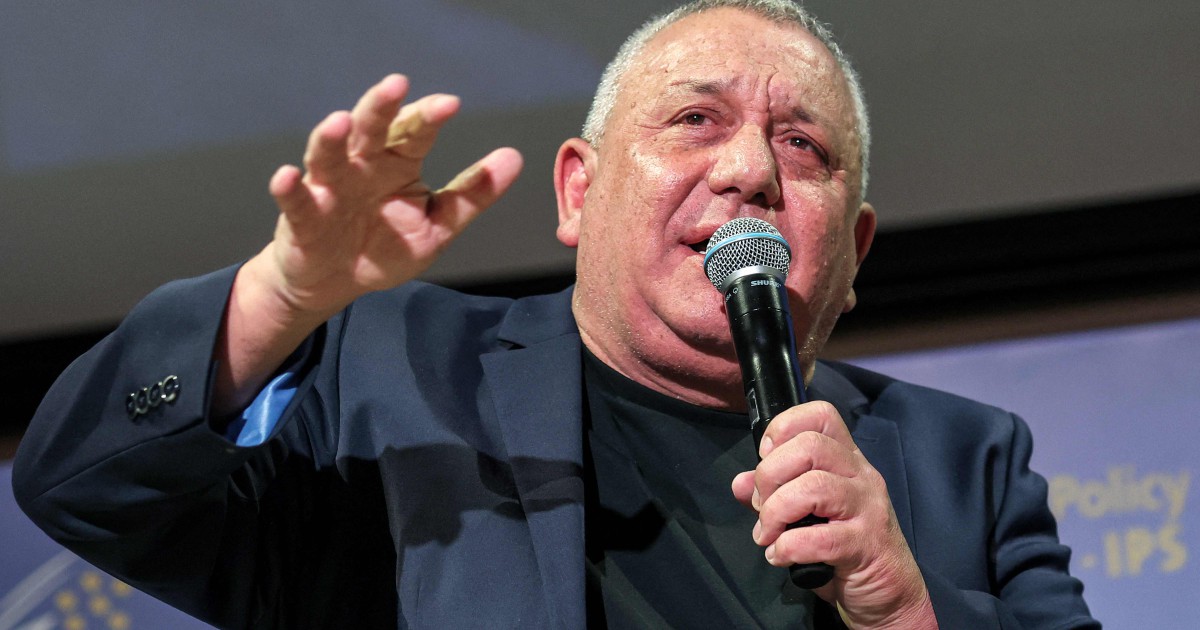 Former Israeli Military Chief Positions Himself as Netanyahu's Main Election Rival