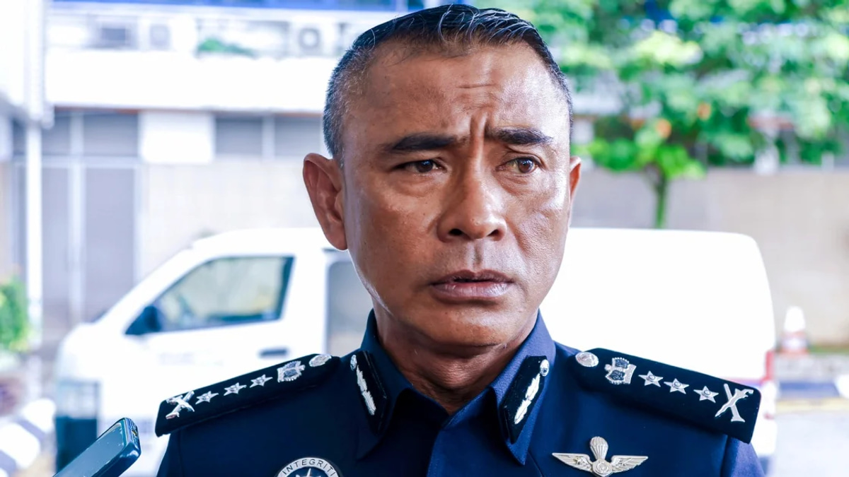 Two arrested in dramatic KL drug chase ending in multi-vehicle pile-up
