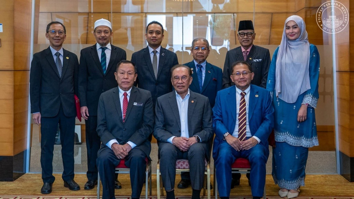 Combating Corruption Demands Whole-of-Society Approach, Says PM Anwar