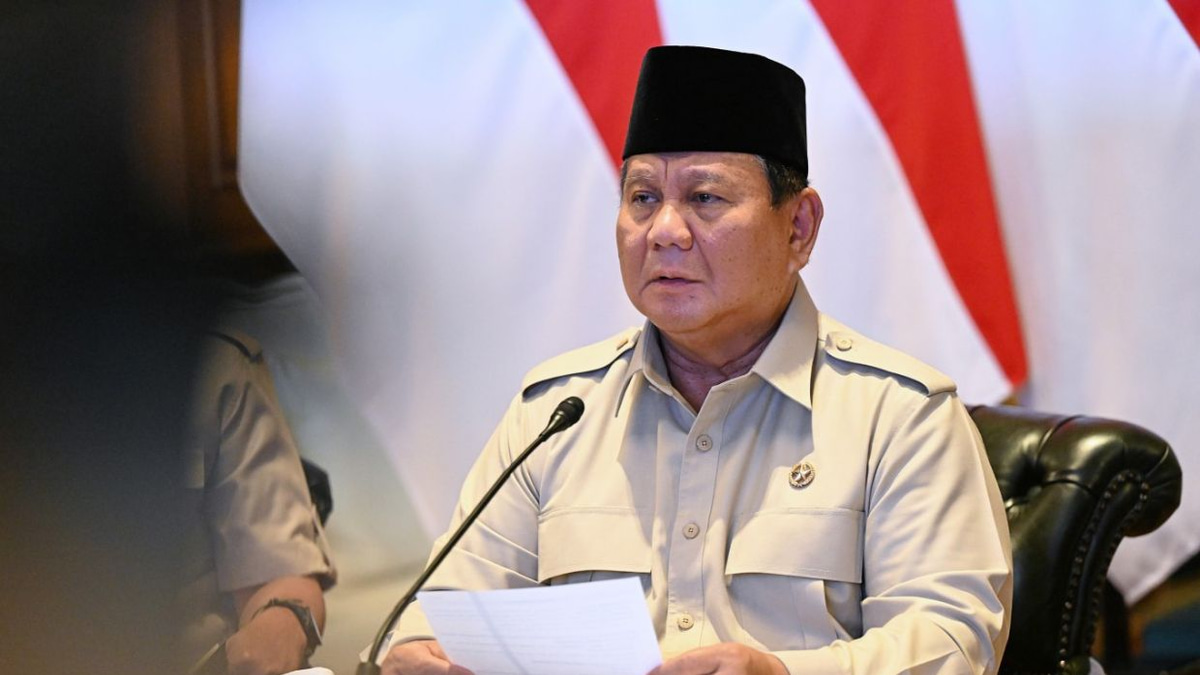 Prabowo's approval rating falls to 51.1% as extended honeymoon period ends