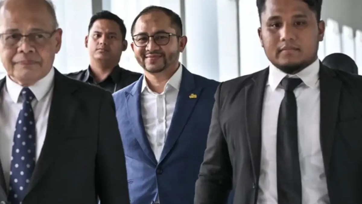 Ex-aide of Hamzah pushed me for millions from consultancy deal, says managing director