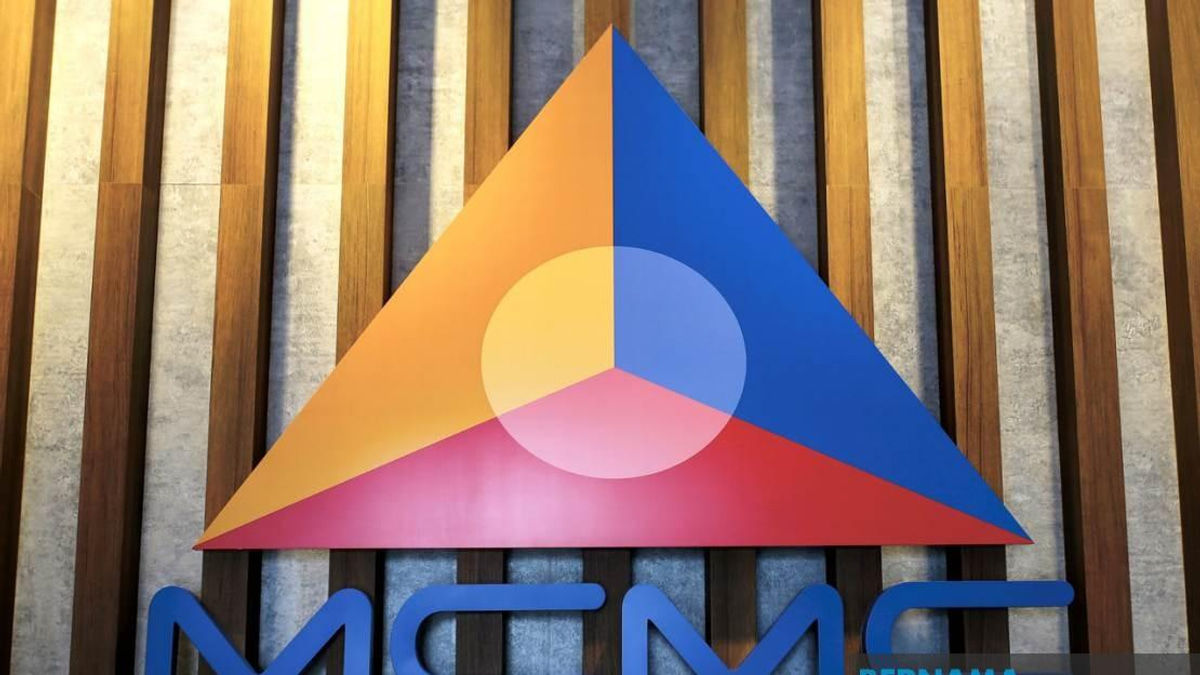 MCMC Bolsters Fibre Network to Fix Full Signal, No Internet Problem