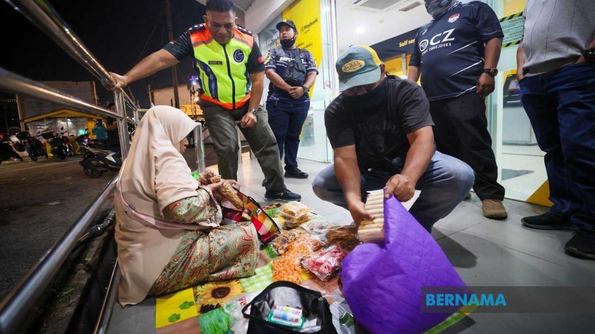 Three Thai Women Detained in Kota Bharu Over Sympathy-Solicitation Scheme