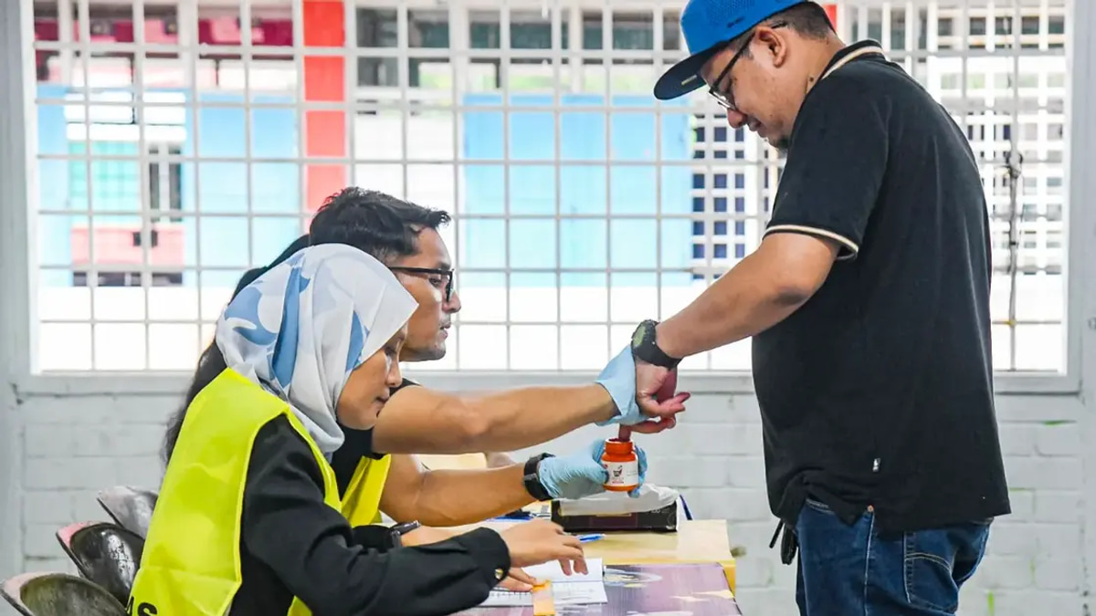 Ethnic Composition, Not Age, Explains BN's Appeal Among Younger Voters, Says DAP's Ong