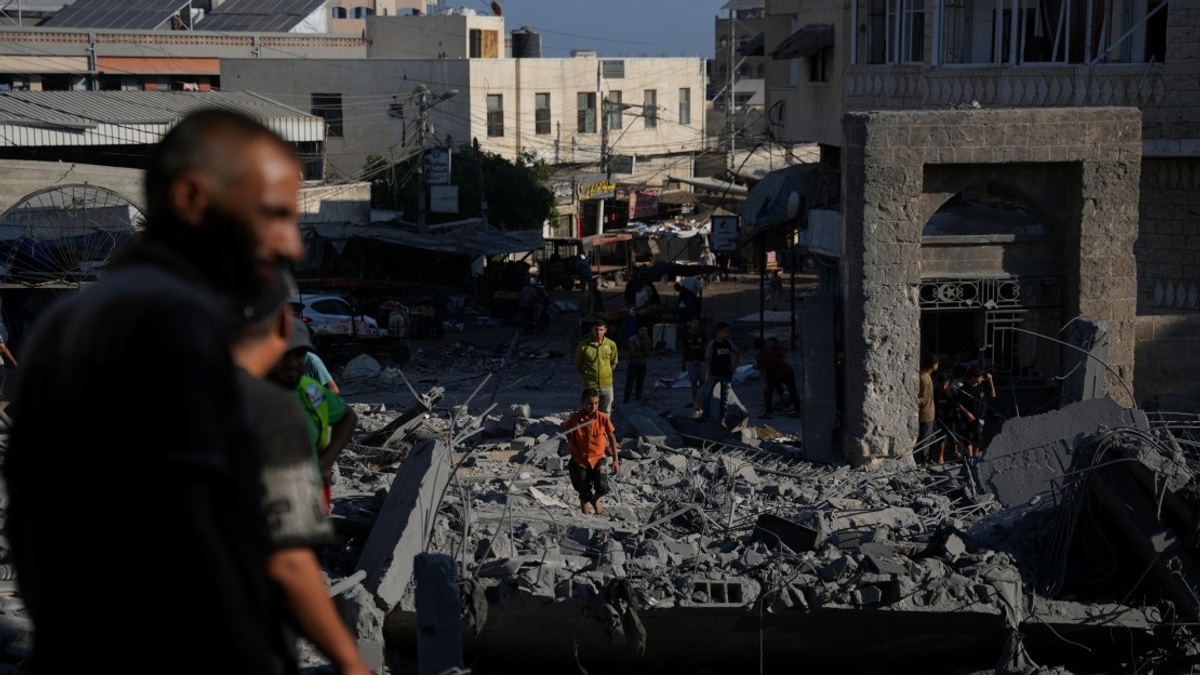 Around 370 Palestinian Children Detained in Israeli Prisons, Report Shows