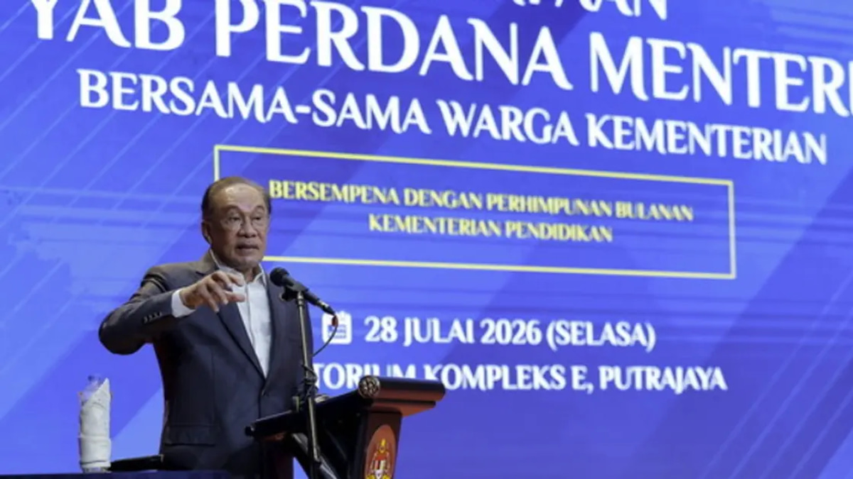 Form 6 to Remain Under Education Ministry, Confirms PM Anwar