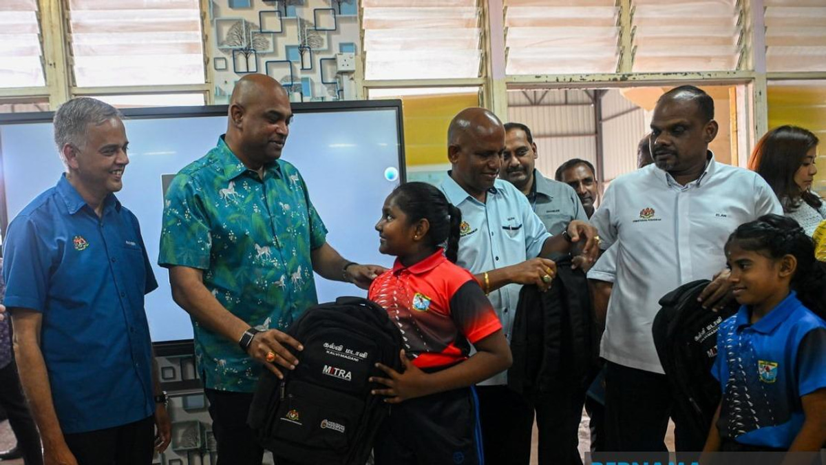 Malaysia Must Prioritise Local Workers, Says Human Resources Minister Ramanan