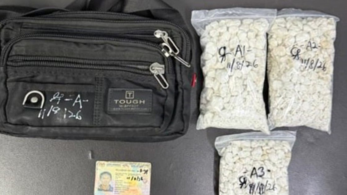 Police bust nets heroin haul in Simpang Renggam raid