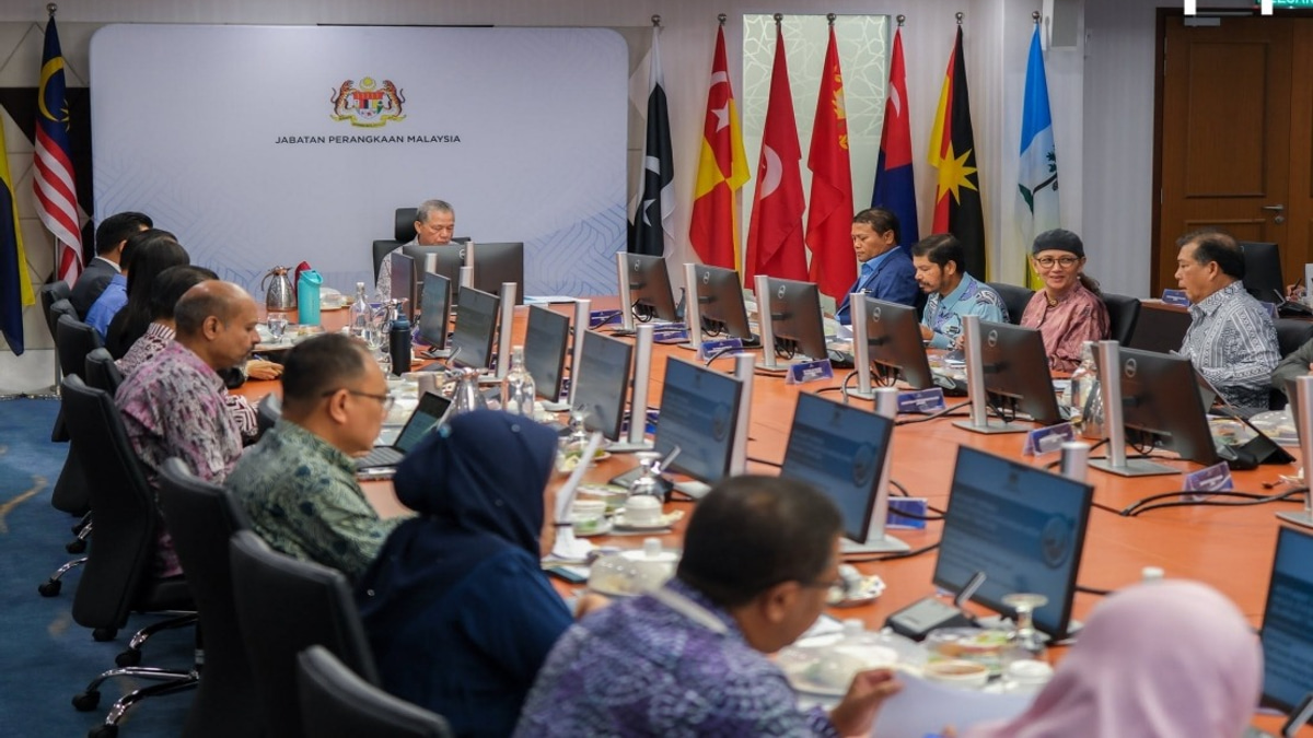 Data and AI Vital to 13th Malaysia Plan Success, Says Fadillah