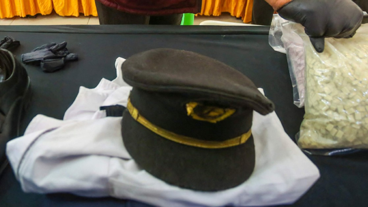Airport Worker Named as Person of Interest in Malaysia Airlines Pilot Drug Investigation