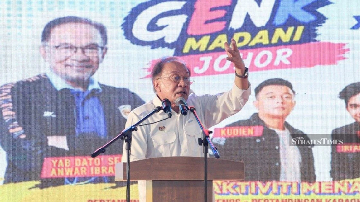 Anwar Assures All States Have Equal Role in Development Strategy