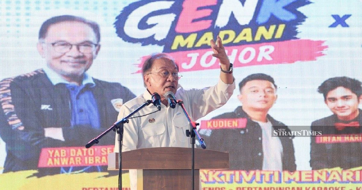 Anwar Assures All States Have Equal Role in Development Strategy