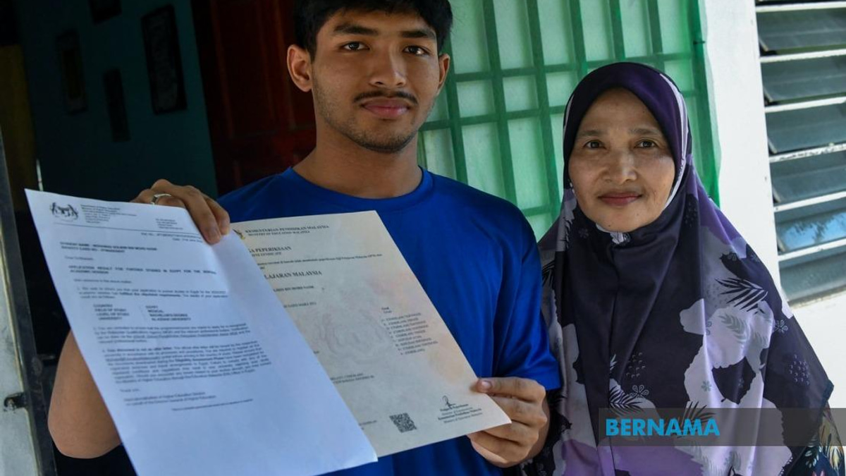 MARA Steps In To Fund Al-Azhar Medical Dream For Kelantan Student