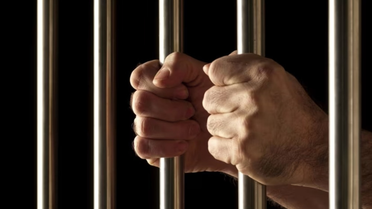 Ex-Unit Trust Adviser Sentenced to 18 Months' Jail and RM2 Million Fine for Investment Fraud