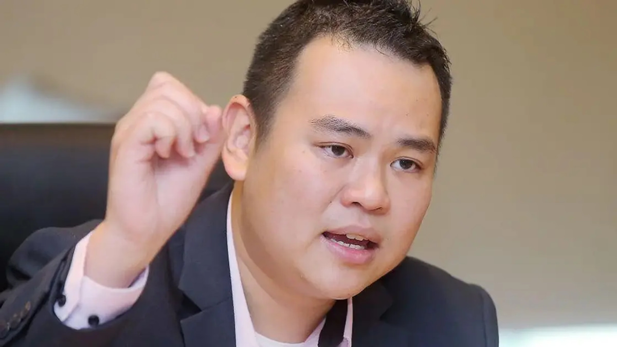 DAP's Chong Defends Anwar Against PAS Youth Resignation Demands Over KWAP eFishery Losses