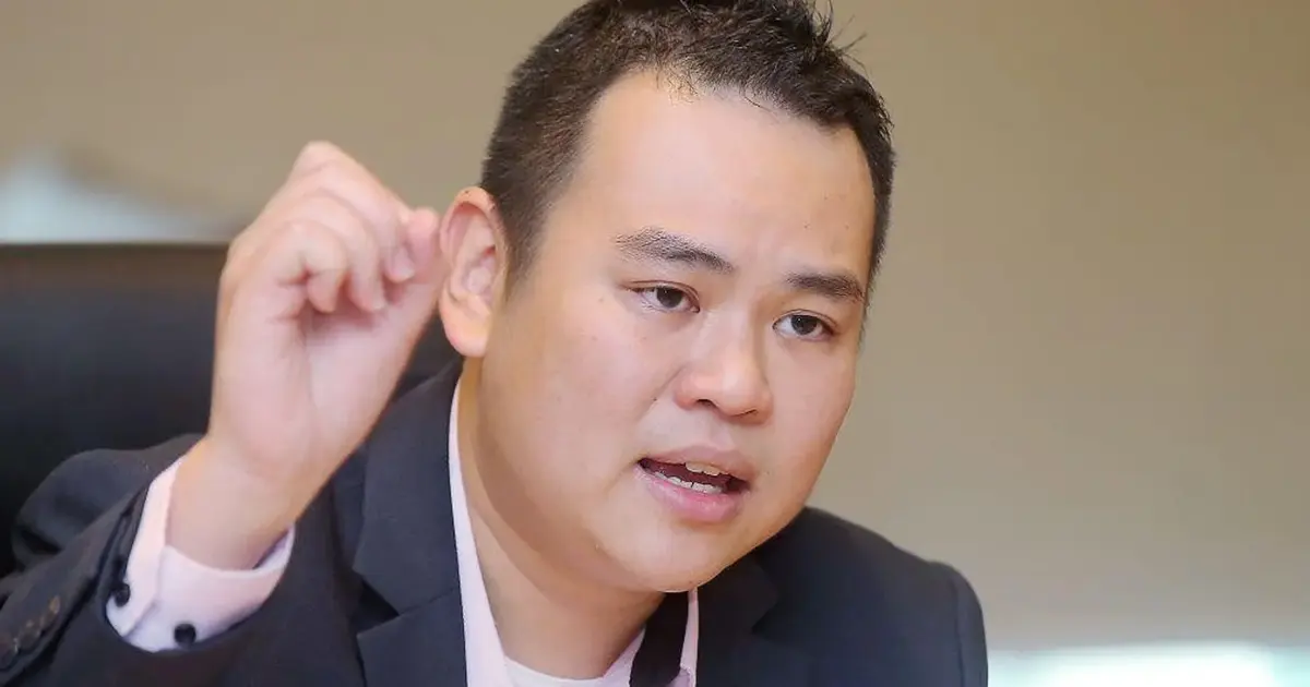 DAP's Chong Defends Anwar Against PAS Youth Resignation Demands Over KWAP eFishery Losses