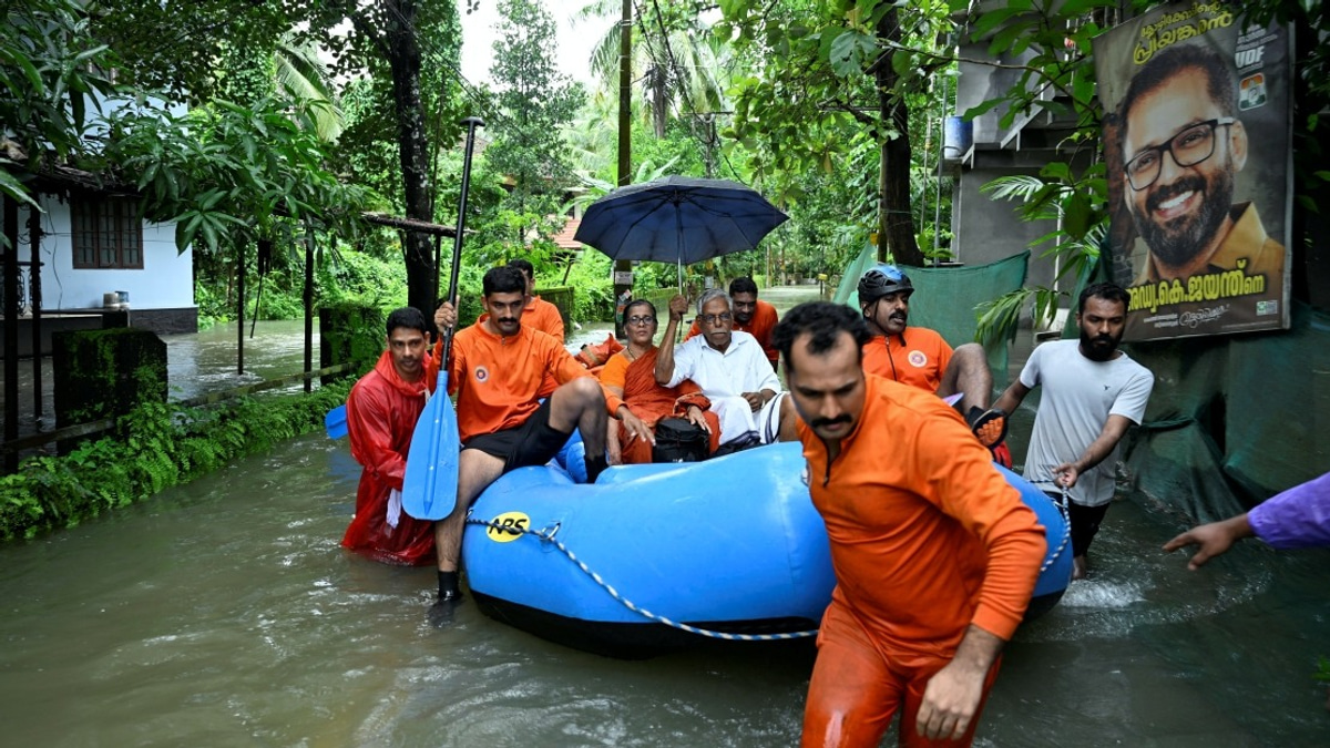 Kerala Monsoon Disaster Death Toll Reaches 26 as Flooding Displaces Thousands