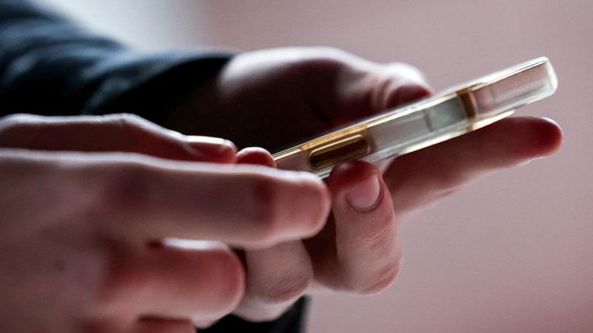Social Media Giants Face Mounting Legal Pressure Over Child Safety Claims Across North America